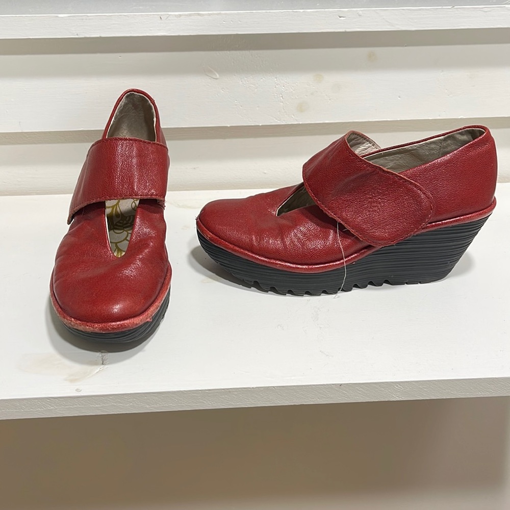 Fly London clogs/wedge